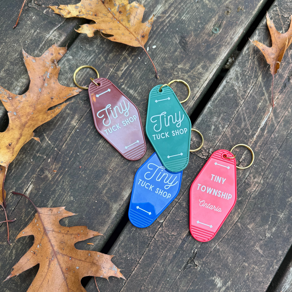 the tiny motel keychain