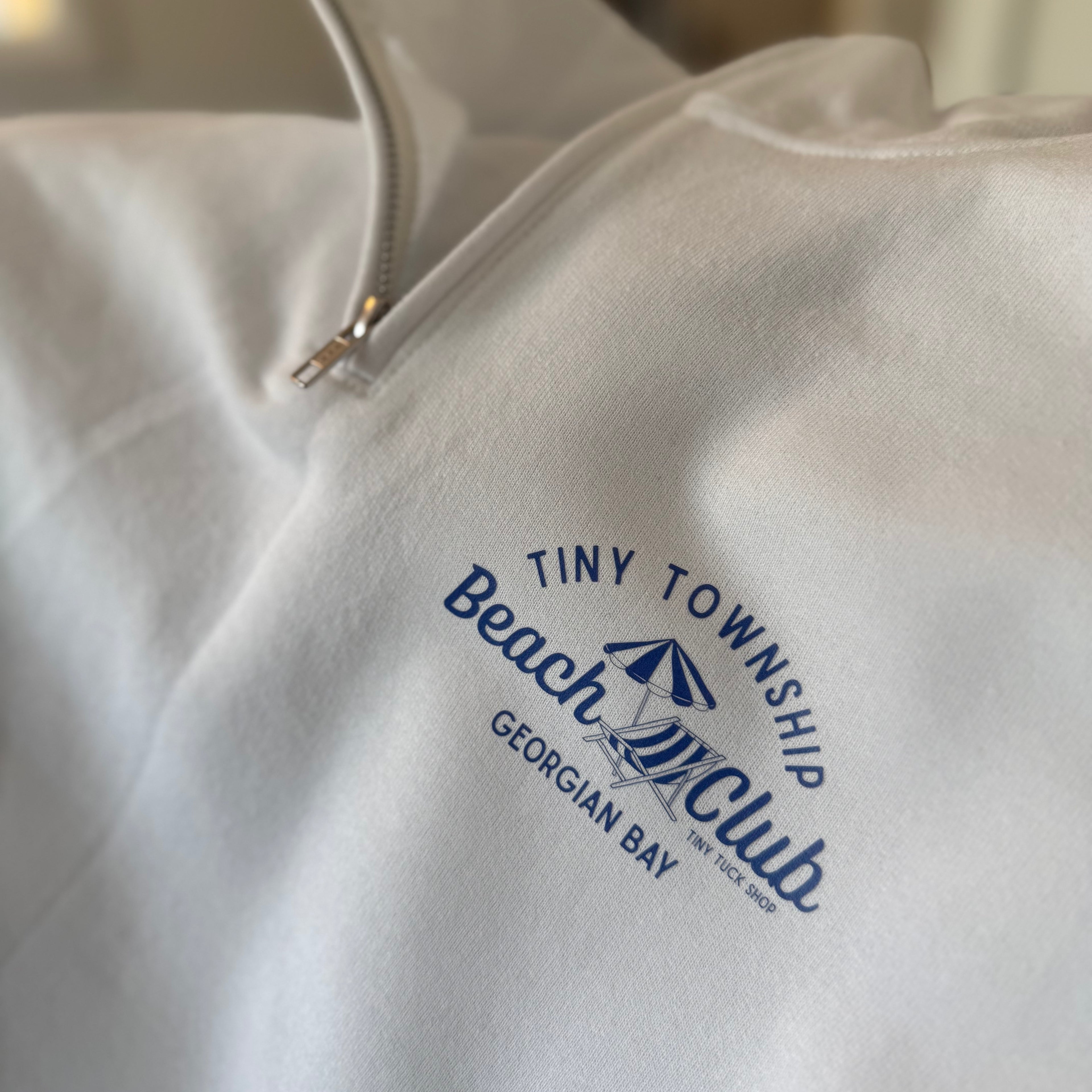 the beach club 1/4 zip